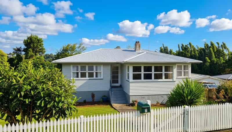2 Farmer Street, Kamo