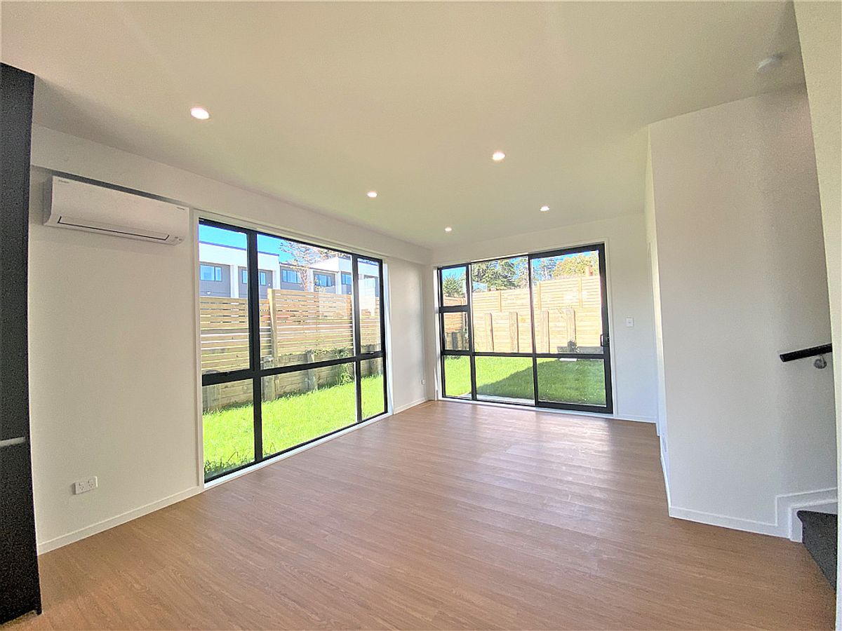 MODERN - LUXURY THREE BEDROOM - Mehr