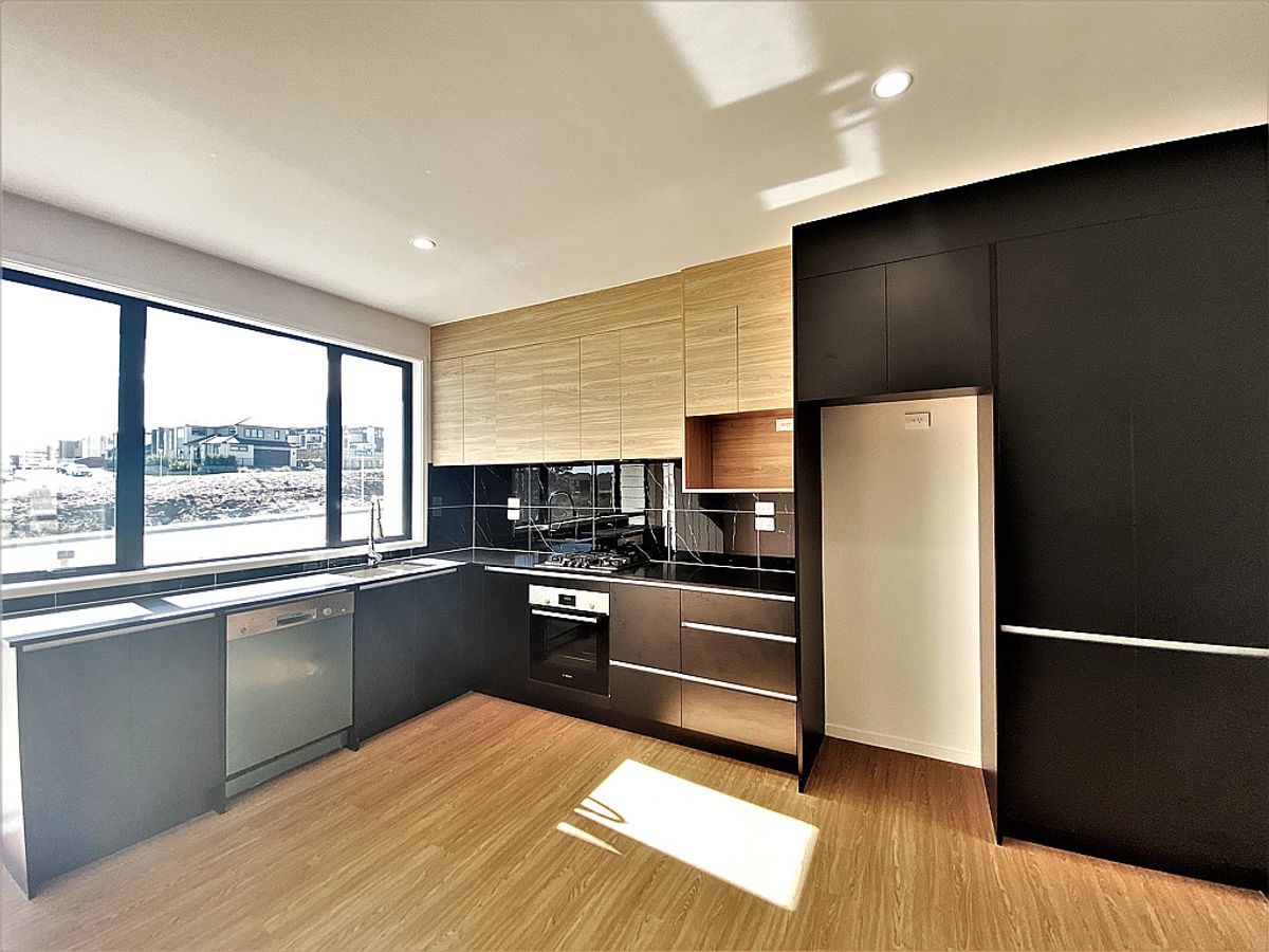 MODERN - LUXURY THREE BEDROOM - Ansicht 3