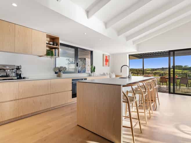 8 Green Road, Matakana