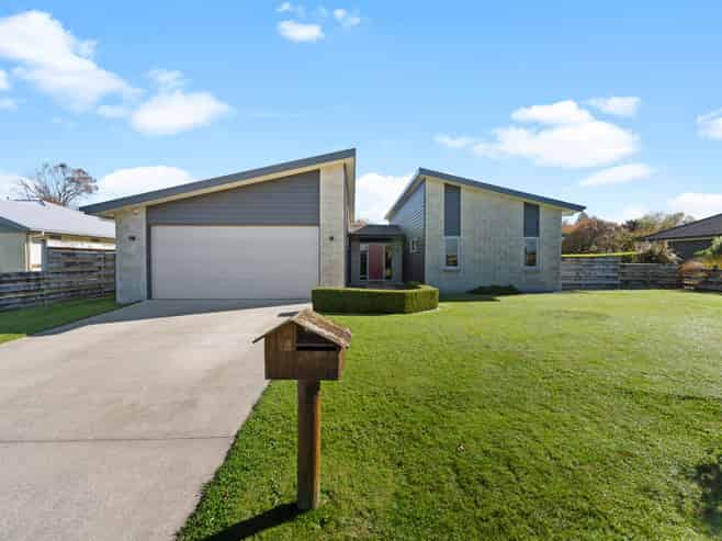 12 McKenzie Place, Matamata