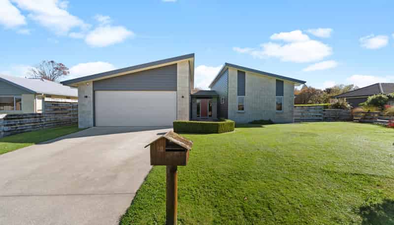 12 McKenzie Place, Matamata