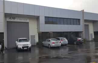 Quality Airport Industrial - 510m²