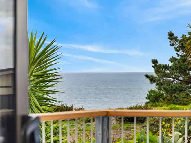 11 Mer Place, Bay View