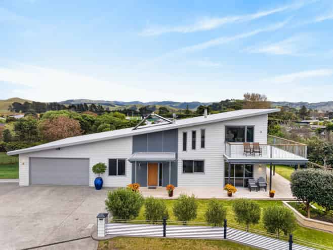 11 Mer Place, Bay View