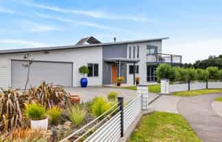 11 Mer Place, Bay View