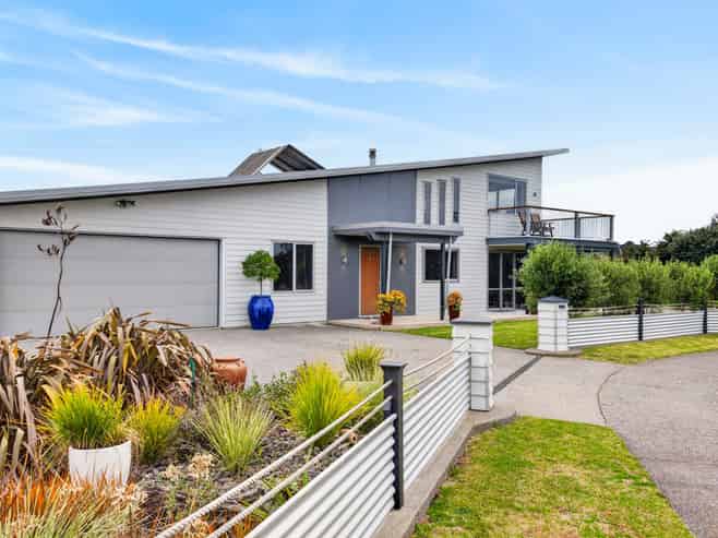 11 Mer Place, Bay View