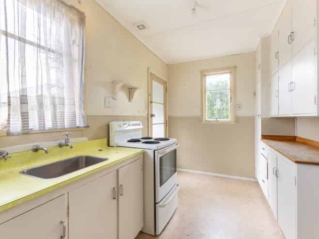 338A Tremaine Avenue, Takaro