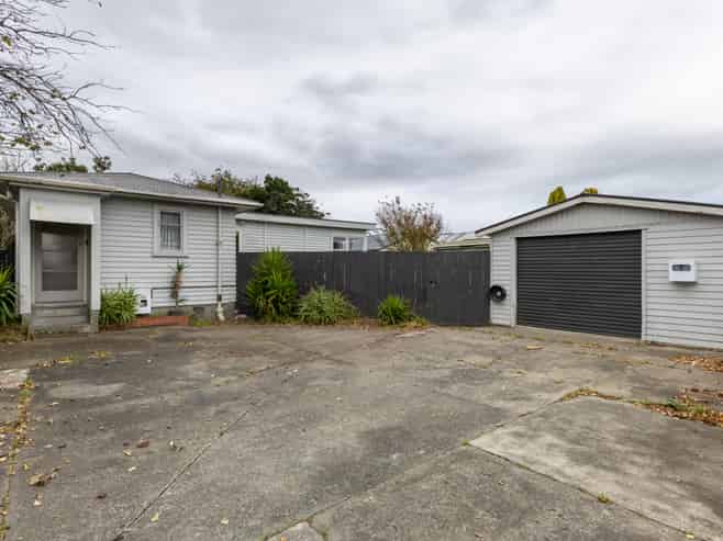 338A Tremaine Avenue, Takaro