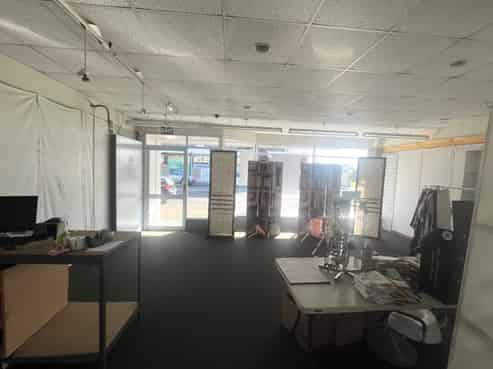 Boutique retail/office space in Otaki