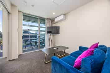410/17 Amersham Way, Manukau