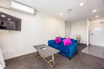 410/17 Amersham Way, Manukau