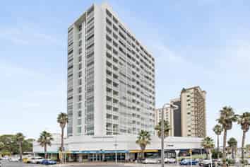 410/17 Amersham Way, Manukau