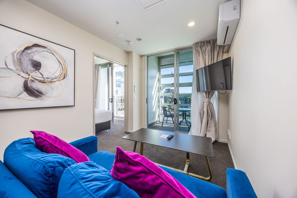 Apartment in Auckland, Manukau - View 3