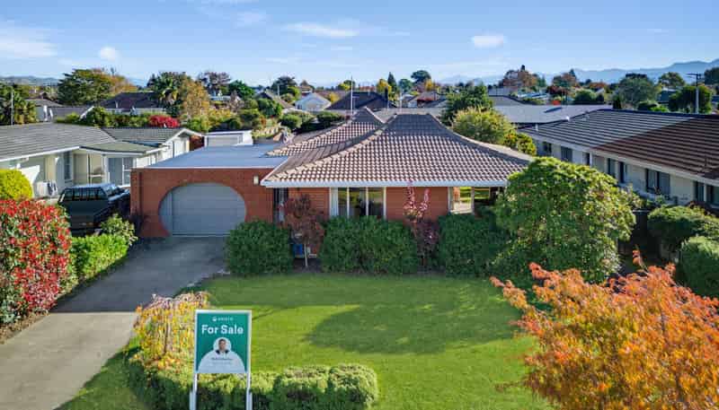 4 Manor Place, Redwoodtown