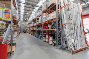 Newly built industrial investment – National tenant!