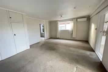 A/60 Manhattan Heights, Glendene