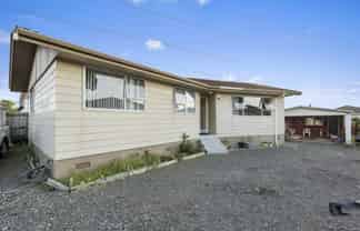 29 Othello Drive, Clover Park