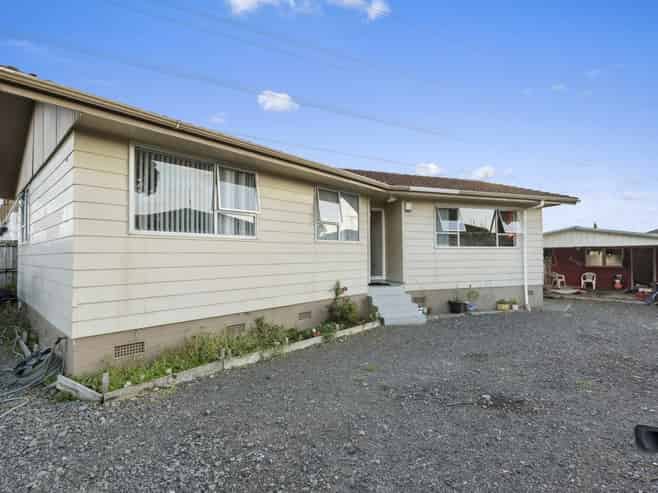29 Othello Drive, Clover Park