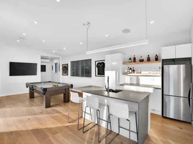 73 Warman Road, Okura