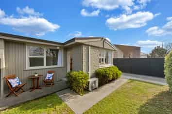 1041 Colombo Street, Saint Albans