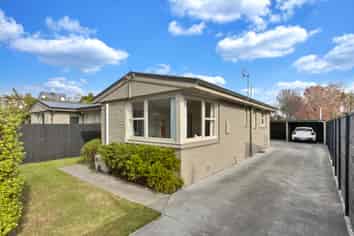 1041 Colombo Street, Saint Albans