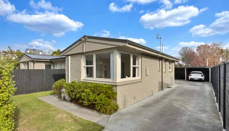 1041 Colombo Street, Saint Albans