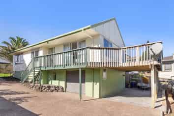 64 Simon Ellice Drive, Bayview