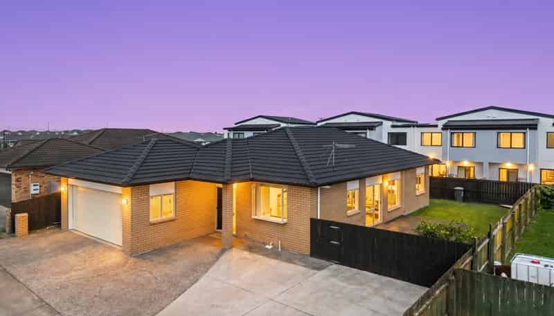 1 Katana Lane, Takanini