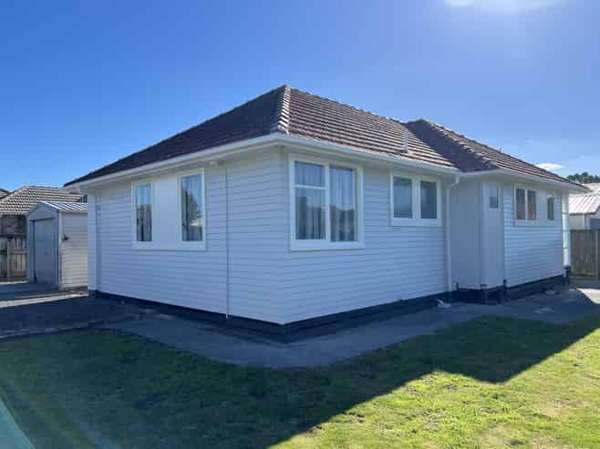 68 Montgomery Crescent, Melville