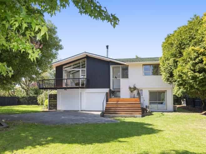 11a Lombard Place, Avonhead