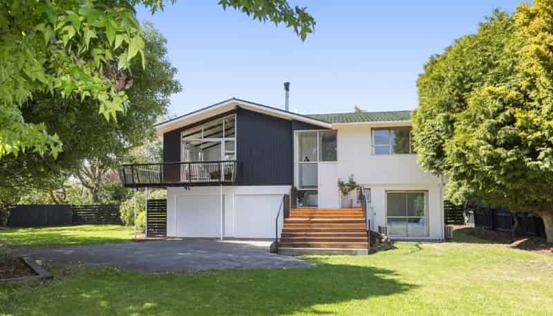 11a Lombard Place, Avonhead