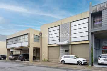 RARE NEWMARKET WAREHOUSE