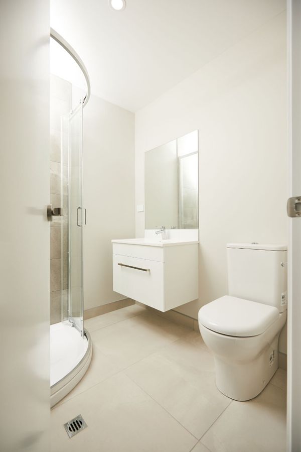 Modern one bedroom living - Mehr