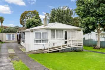 10 Holmes Avenue, Otangarei