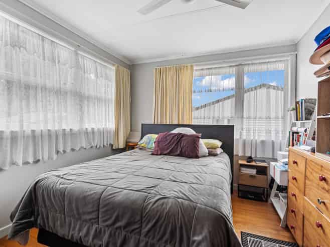 10 Holmes Avenue, Otangarei