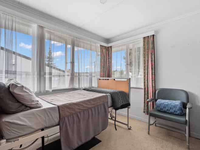 10 Holmes Avenue, Otangarei
