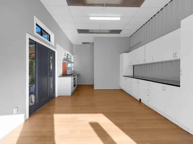 Industrial / Commercial Freehold Opportunity