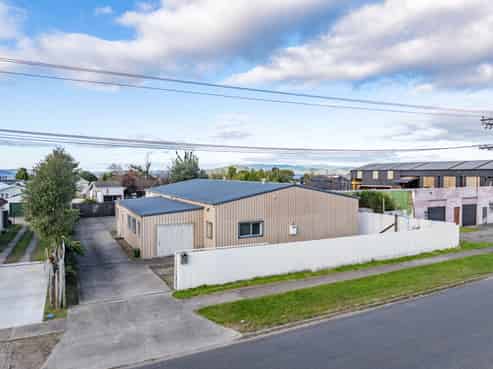 Industrial / Commercial Freehold Opportunity
