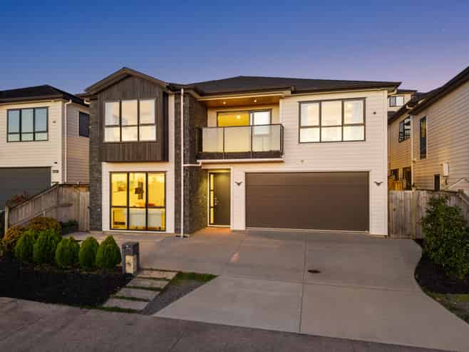 7 Fricker Way, Flat Bush