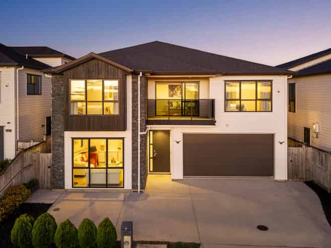 7 Fricker Way, Flat Bush
