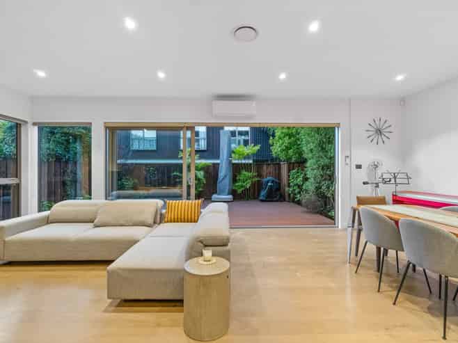 8/28 Koraha Street, Remuera