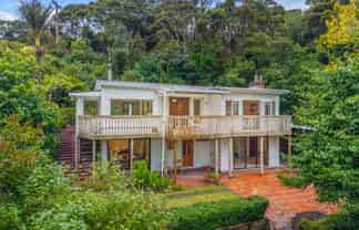 779 West Coast Road, Oratia