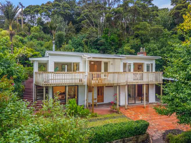 779 West Coast Road, Oratia