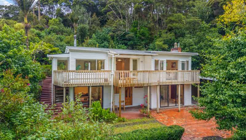 779 West Coast Road, Oratia
