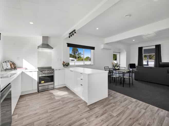 2 Burns Street, Hawera