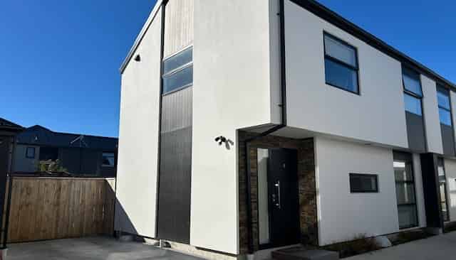 6/629 Worcester Street, Linwood