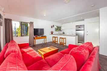1/1 Thomas Road, Flat Bush