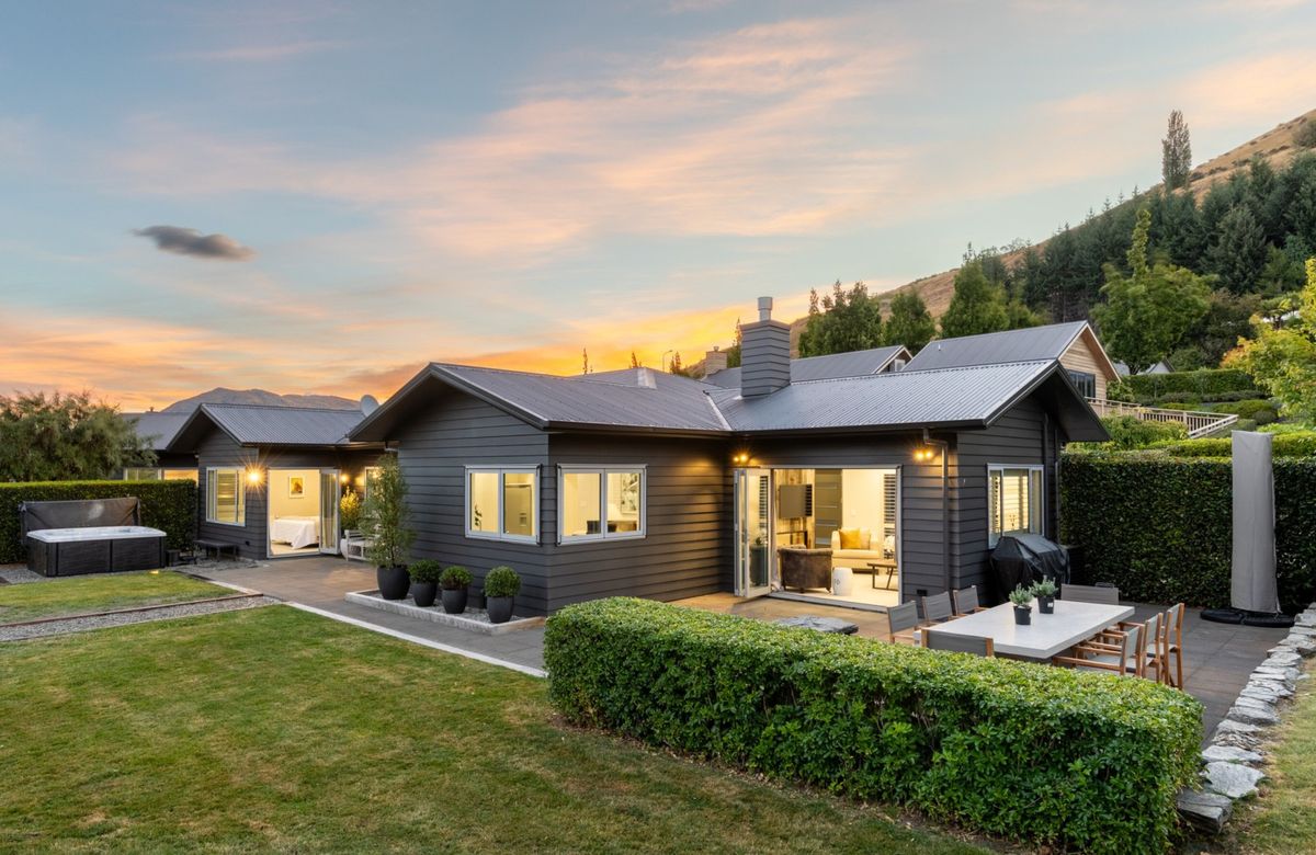 A Smart Move in a Premium Position, Lower Shotover