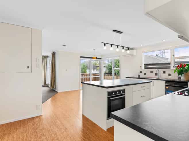9 Osprey Street, Pakuranga